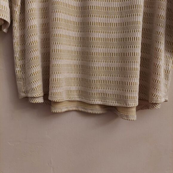 89TH & MADISON Hi/Low Striped 3/4" Sleeve Top - Picture 5 of 11